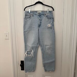 Abercrombie High Rise Mom Jeans Size 29